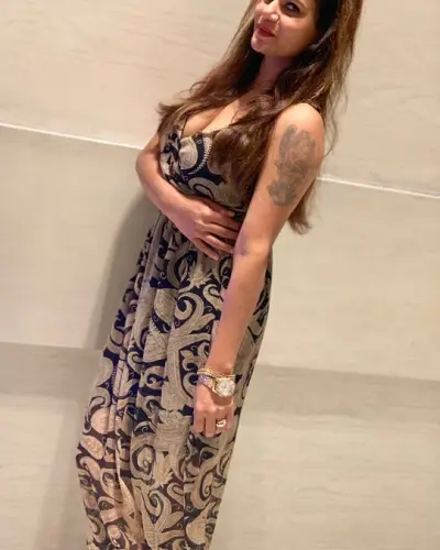 Nazira Escort